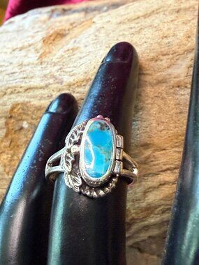 Sterling Silver Turquoise Poison Ring Size 7 With Intricate Leaf Design & Hinged